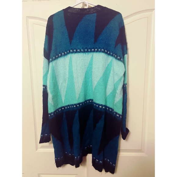 Sweater - Picture 2 of 2